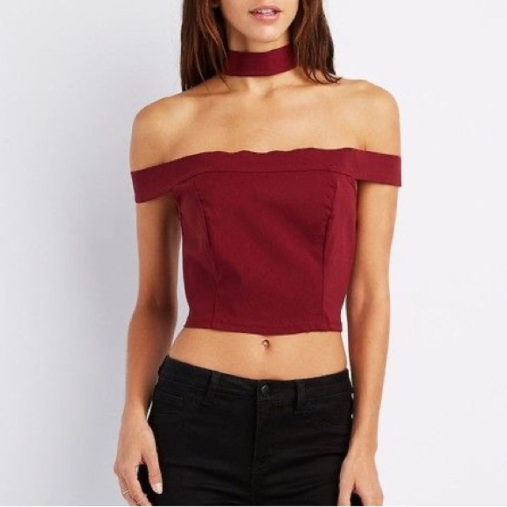 ⚡️Off the Shoulder choker crop top⚡️
